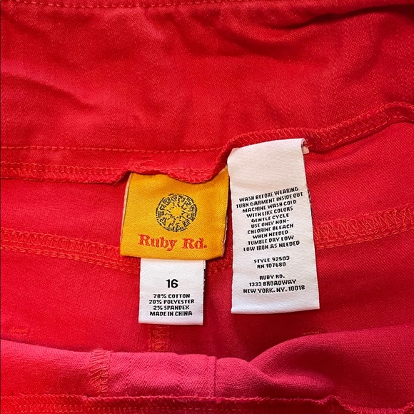Ruby Rd. Red Capri Jeans - Picture 4 of 4